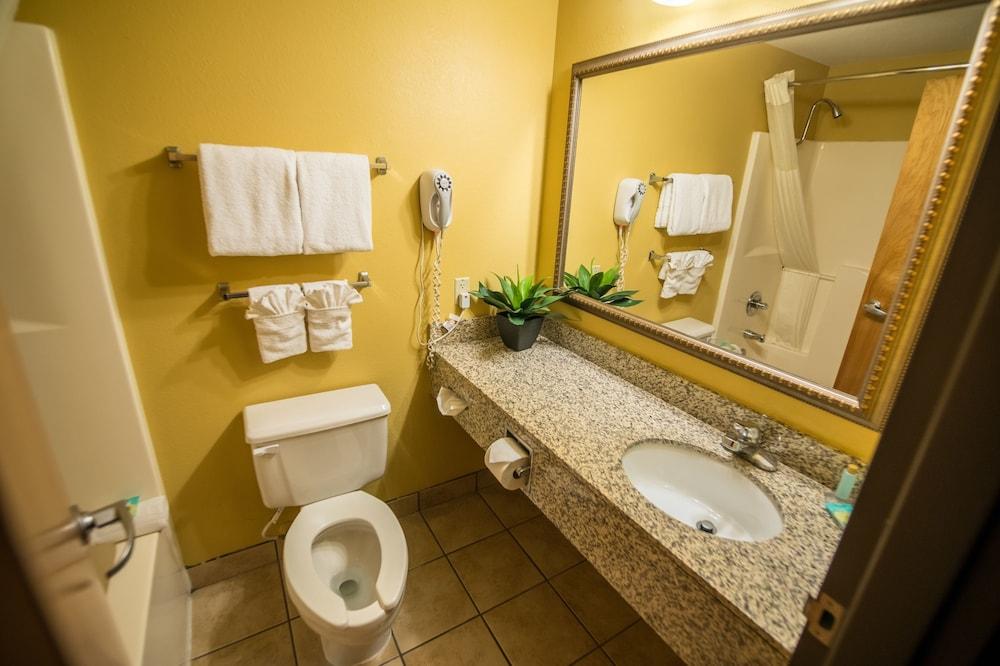 Westport Kansas City, Tapestry Collection By Hilton Hotel 4*