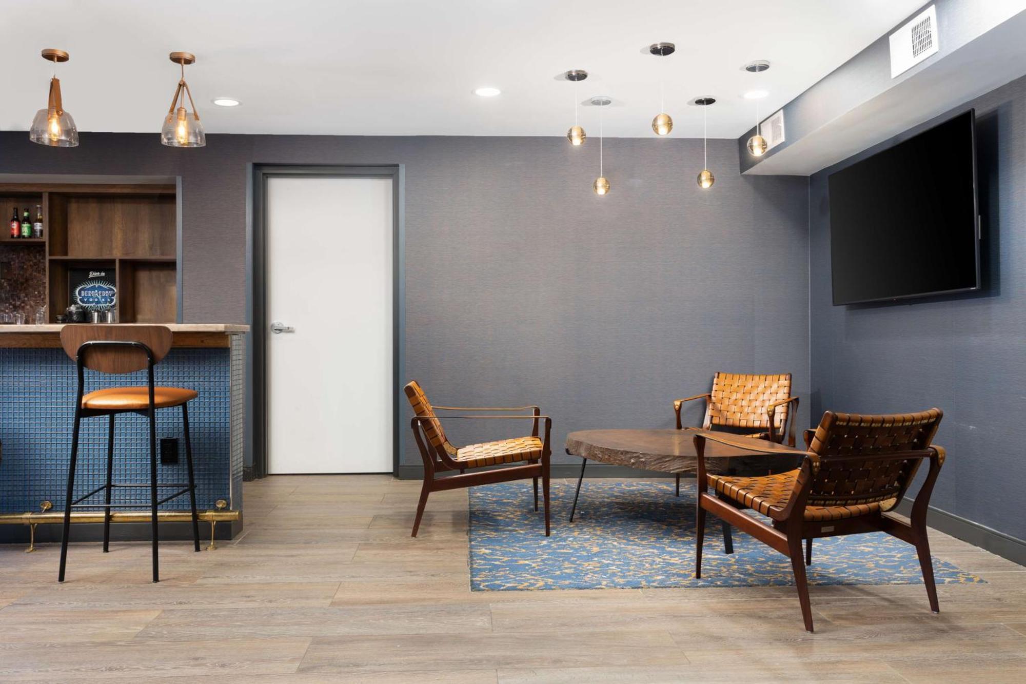 Westport Kansas City, Tapestry Collection By Hilton Kansas City