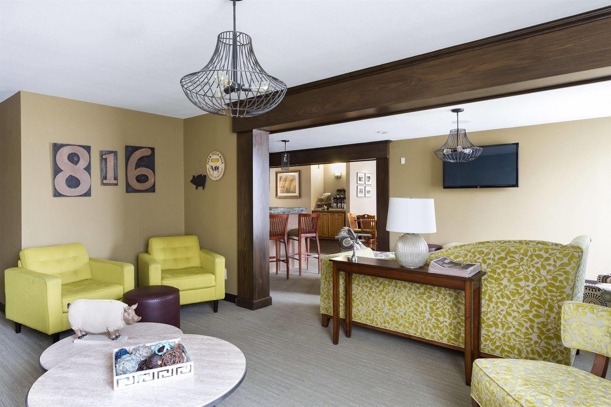Westport Kansas City, Tapestry Collection By Hilton Kansas City